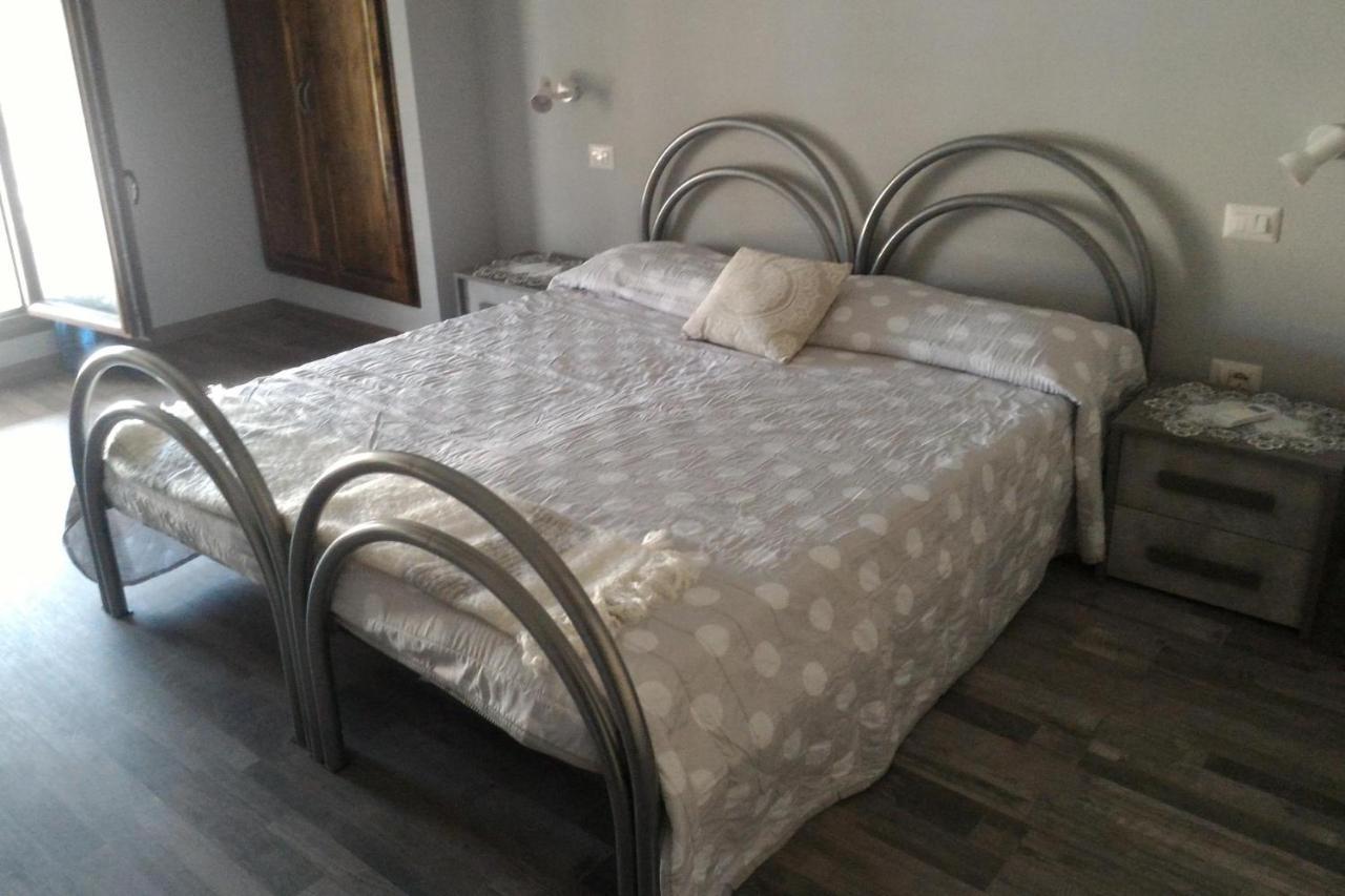 ساردارا Corona Bed & Breakfast المظهر الخارجي الصورة