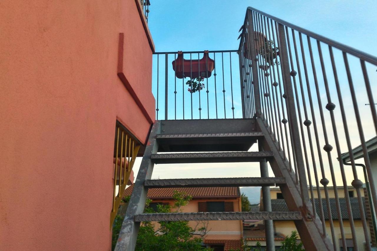 ساردارا Corona Bed & Breakfast المظهر الخارجي الصورة